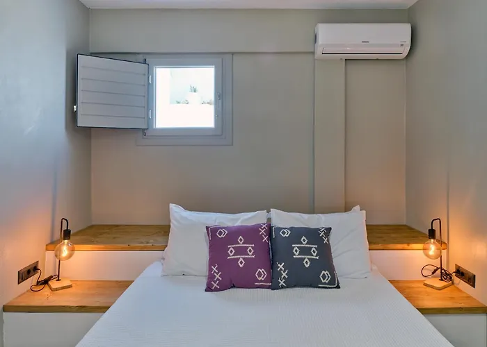 Theros Suites